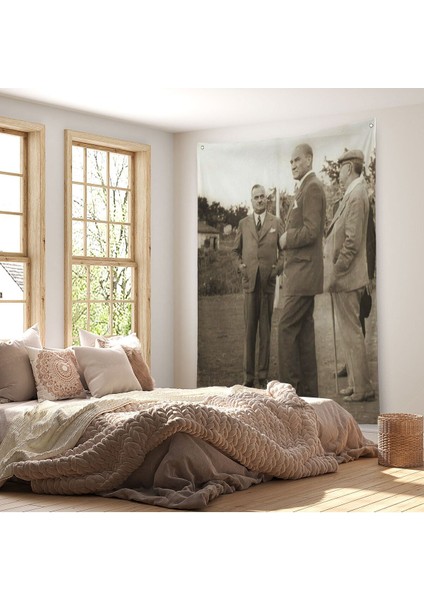 Atatürk ve Celal Bayar Kılıç Ali ile Muhafız Alayında Denetlemede Bulunurken Duvar Örtüsü 6259