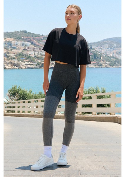 Aura Crop T-Shirt Siyah indirimleri