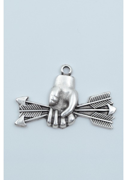 Ok Tutan El Gümüş Kaplama Kolye Ucu