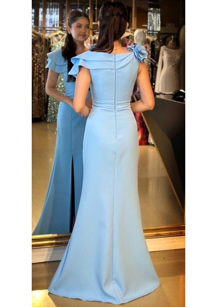 Mavi Çiçek Detaylı Yırtmaçlı Düz Kesim Krep Uzun Abiye Elbise 11027 indirimleri