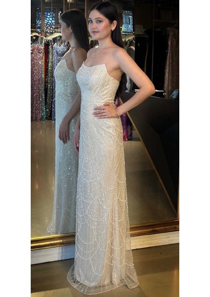 Krem Straplez Yaka Sırt Dekolteli Düz Kesim Pullu Boncuklu Uzun Abiye Elbise 7778 fiyatları