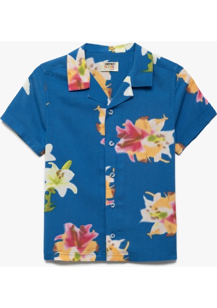 Kısa Kollu Düğmeli Çiçek Desenli Viskon Gömlek
