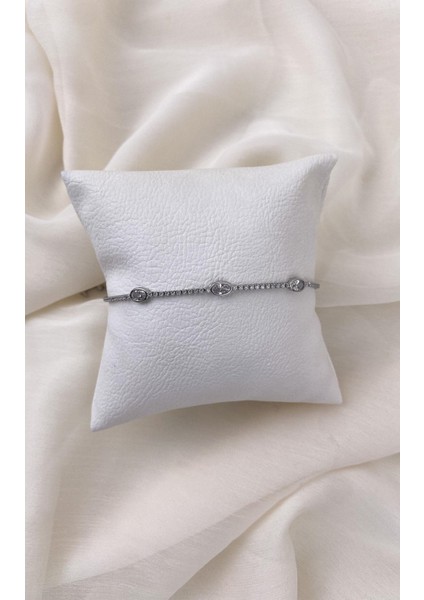 Oval Taşlı Gümüş Bileklik
