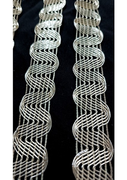 Zikzak Özel Desen Gold Şerit