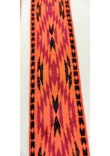 Siyah Turuncu Kilim Desen Etnik Şerit fırsatları