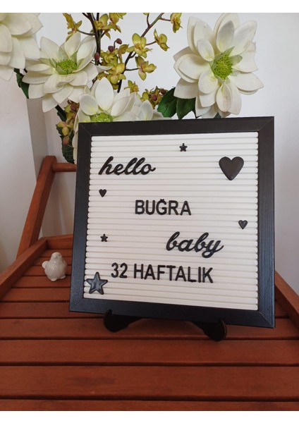Siyah Çerçeveli Beyaz Harfli Özelleştirilebilen Mesaj Panosu & Harf Seti (25X25 Cm)