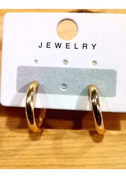 Figürlü Lüks Kararmaz Küpe