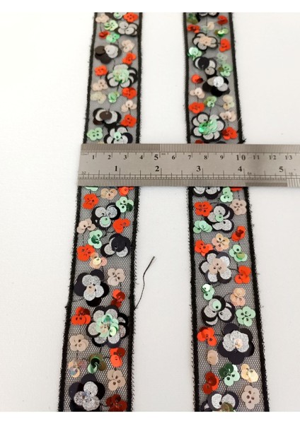 Pullu Simli Çiçek Desenli Tüllü Şerit fırsatları