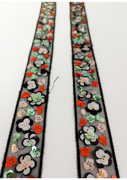 Pullu Simli Çiçek Desenli Tüllü Şerit indirimleri