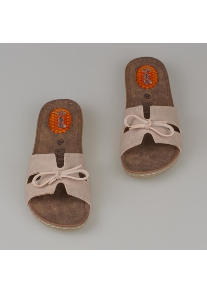 Krem Kadın Jel Tabanlı Düz Fiyonklu Terlik 11-367 fiyatları