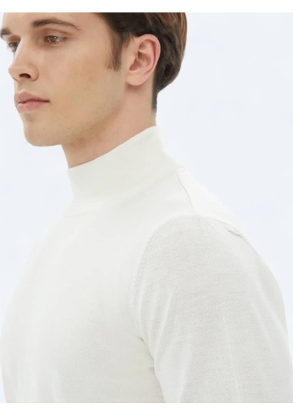 Ekru Yarım Balıkçı Yaka Düz Örgü Yün Karışımlı Triko Kazak fırsatları