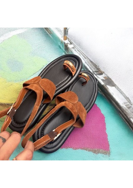 Taba Hakiki Süet Bilekten Bantlı Tokalı Parmak Arası Kadın Rahat Sandalet