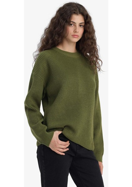 Regular Fit Bisiklet Yaka Selanik Kumaş Basic Düz Triko Kazak H6905AZ25WN modelleri