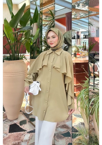 Çağla Yeşili Volan Detay Düğmeli Gömlek