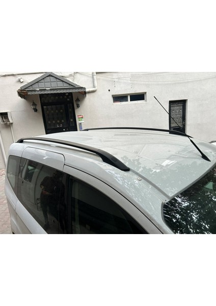 Ford Transit Courier 2013-2022 Araç Üstü Alüminyum Tavan Yan Rayları Plus Serisi - Siyah indirimleri
