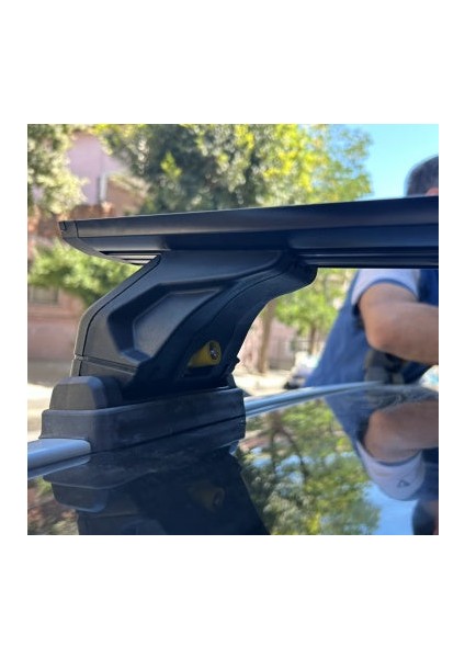 Land Rover Evoque L551 2019-2025 Oluksuz Üst Tavan Portbagaj Taşıyıcı Ara Atkısı Toros Serisi Pro 4 Gri indirimleri