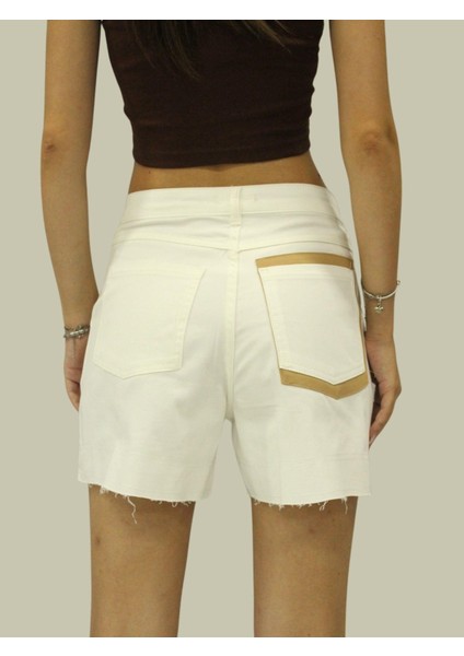 Kadın Beyaz Yüksek Bel Şort - Püsküllü Paça, Arka Cep Detaylı, Kumaş Şort fırsatları