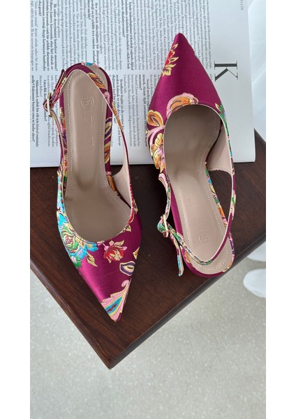 Valley Etnik Desen Kısa Topuklu Ayakkabı modelleri