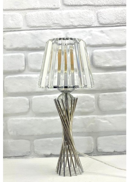 Modern Dekoratif Krom Metal Ayaklı Burgu Model Kristal Konik Taşlı Şapkalı Abajur Masa Lambası fiyatları