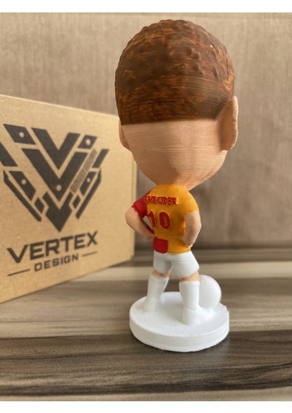 Sneijder Gẩlẩtẩsẩrẩy 3D Futbolcu Taraftar Biblo Figür Erkek Hediyelik Oyuncak Sarı Kırmızı Aslan Erkek Sevgiliye Hediye Doğum Günü Hediyesi Dekorasyon Masa Süsü , Kişiye Özel Hediye fırsatları