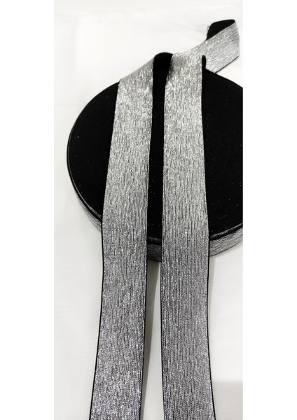 4cm Genişlikte Düz Gümüş Simli Lastik Şerit / 1 Metre fırsatları