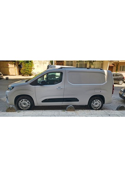 Peugeot Partner Uzun Şase 2018-2025 Araç Üstü Alüminyum Tavan Yan Rayları Plus Serisi - Siyah indirimleri
