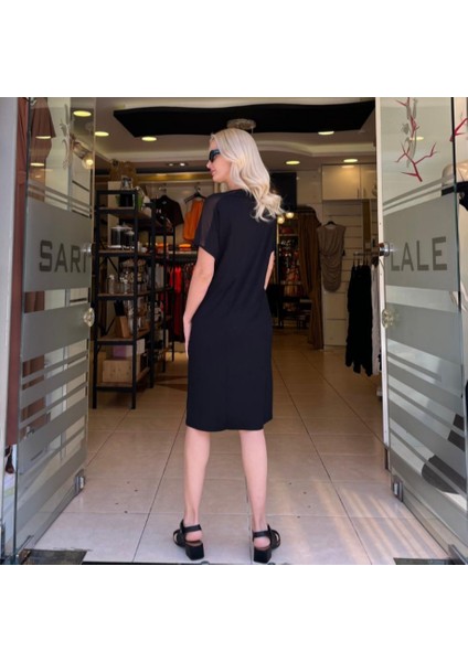 Şifon Detaylı Baskılı Çizgilive Payet Garnili Elbise fırsatları