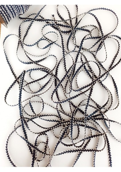 Lacivert Krem Renk Örme Şerit fırsatları