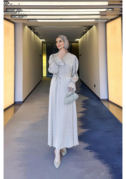 Gri Yonca Desen Elbise