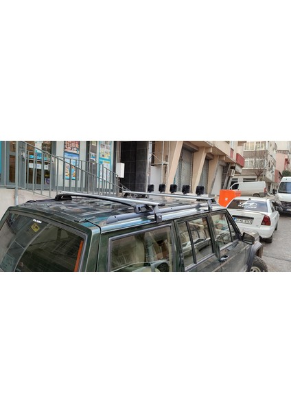 Jeep Cherokee Xj 1984-2002 Yagmur Oluklu Üst Tavan Taşıyıcı Ara Atkısı Paw Siyah indirimleri