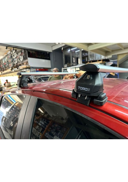 Toyota Yaris Hb 2014-2020 Oluksuz Üst Tavan Portbagaj Taşıyıcı Ara Atkısı Toros Serisi Pro 4 Siyah fırsatları