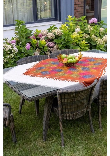 Fuşya Geometrik Desenli El Yapımı Masa Örtüsü Seti, RUNNER(50X150 Cm),2 Adet Yastık KILIFI(45X45 Cm), Masa ÖRTÜSÜ(150X150 Cm)