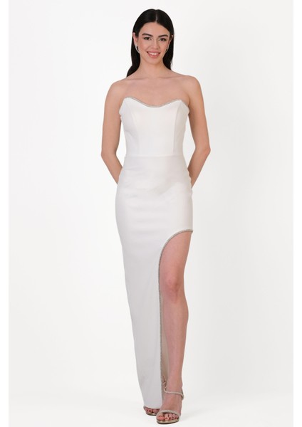 Dunts Straplez Yaka Yırtmaçlı Şerit Taş Detaylı Uzun Abiye Elbise Ekru