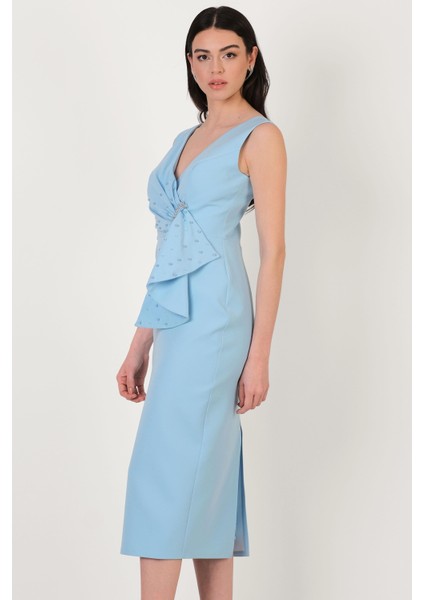 Daniele Kruvaze Yaka Bel Pileli Mendil Inci Işlemeli Midi Abiye Elbise Mavi