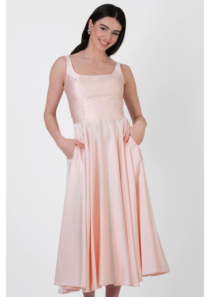 Nema Sırtı Çapraz Bağlamalı U Yaka Midi Abiye Elbise Pudra fiyatları