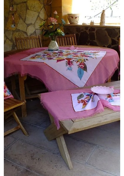 Pembe Beyaz El Yapımı Masa Örtüsü Seti (Yastık Kılıfı, Masa Örtüsü, Runner) modelleri