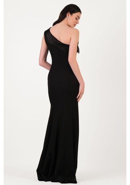 Cruciano Fiyonklu Straplez Yaka Uzun Abiye Elbise Siyah fırsatları