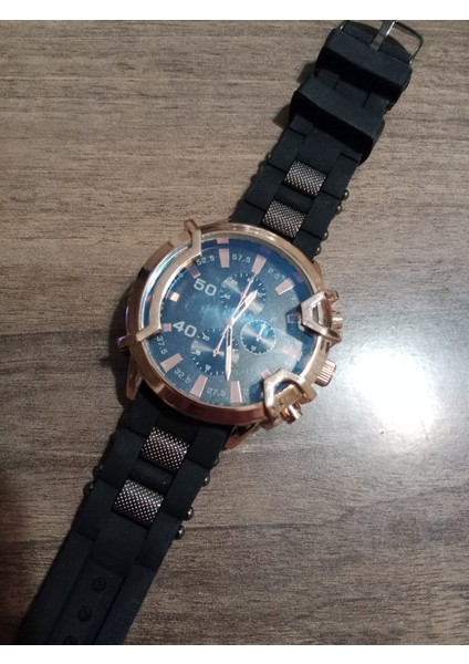 Erkek Kol Saati - Siyah Silikon Kordon Rose Yuvarlak Kasa 6046