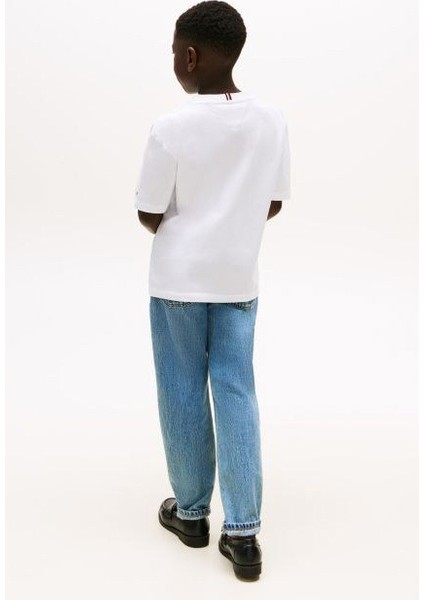 Erkek Çocuk Rahat Kesim Göğsü Tonal Nakışlı T-Shirt - Beyaz modelleri