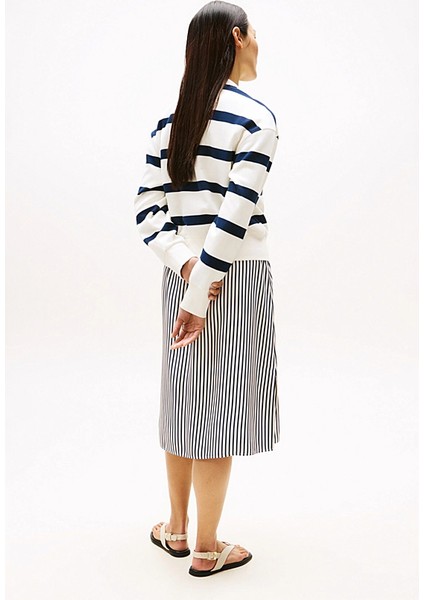 Kadın Çizgili ve Yazı Nakışlı Sweatshirt - Ekru/lacivert modelleri