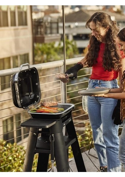 Lumin™ Compact 1000 Elektrikli Izgara – Black 2 200 W | 315 °C Sear | Smoke · Steam · Keep Warm indirimleri