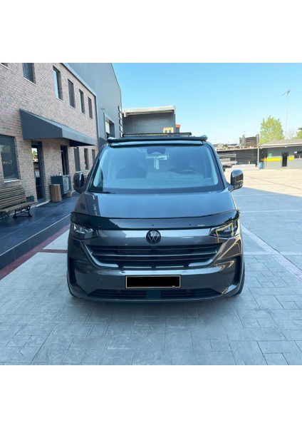 Volkswagen Transporter T7 Ferrous Ön Kaput Koruyucu Rüzgarlık 2022 ve Üstü modelleri