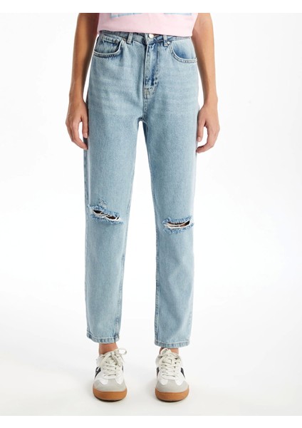 Xsıde Mavi Yüksek Bel Mom Fit Yırtık Detaylı Kadın Jean Pantolon fiyatları