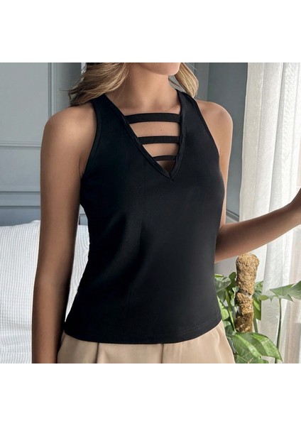 Siyah Önü V Yaka Şerit Detaylı Askılı Krep Bluz fiyatları