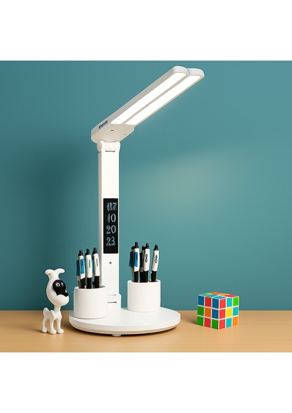 Çift Başlıklı LED Masa Lambası – Katlanabilir, Dokunmatik, Takvimli ve Saatli USB Okuma Lambası | Yatak Odası ve Çalışma Masası Için Çok Fonksiyonlu Aydınlatma