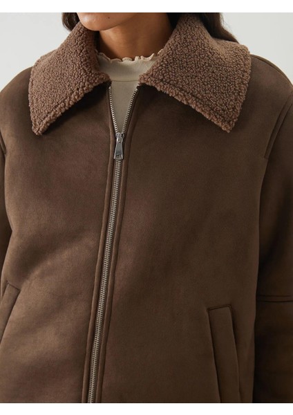 Lcw Modest Gömlek Yaka Oversize Kadın Süet Görünümlü Mont (W5) modelleri