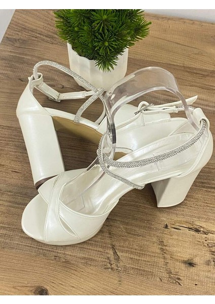 0000051 11 cm Zincir Taşlı Yüksek Topuklu Gelin & Abiye Ayakkabısı indirimleri