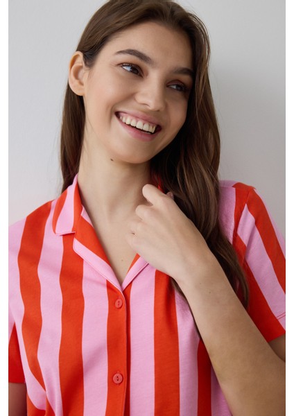 Mercan Chill Days Çizgili Gömlek Yaka Pamuklu Kısa Kollu Pijama Takımı fiyatları