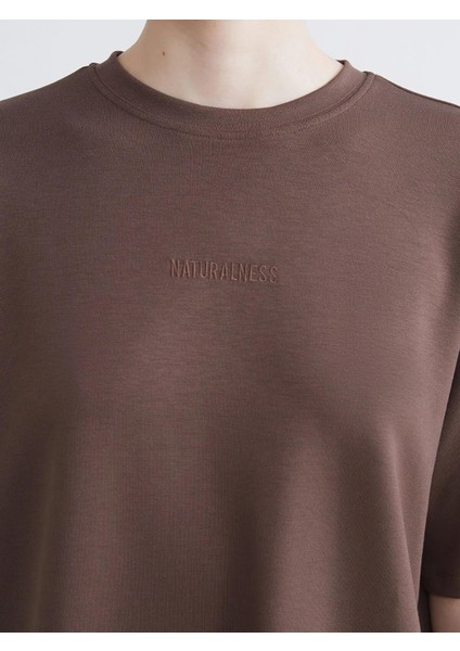 Lcw Vision Bisiklet Yaka Nakışlı Oversize Kadın Tişört (W5) modelleri