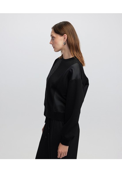 Kontrast Dokulu Sweatshirt IW6250091022001 modelleri